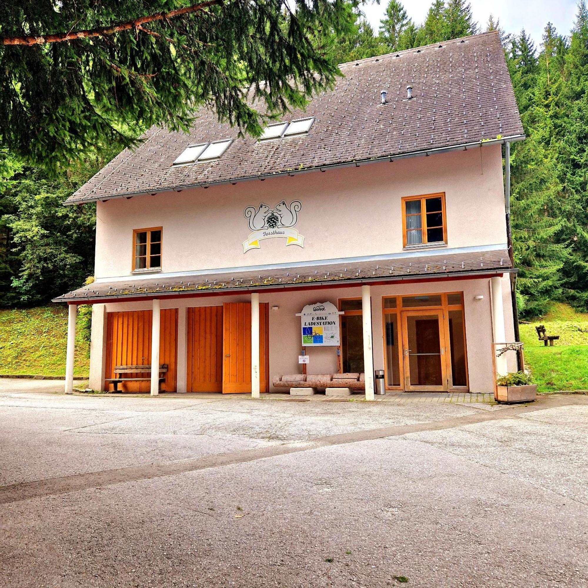 Jufa Hotel Schloss Roethelstein Адмонт Екстериор снимка
