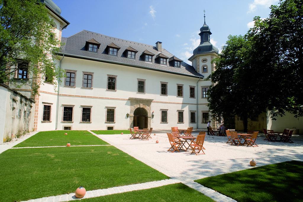 Jufa Hotel Schloss Roethelstein Адмонт Екстериор снимка