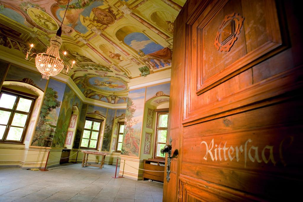 Jufa Hotel Schloss Roethelstein Адмонт Екстериор снимка