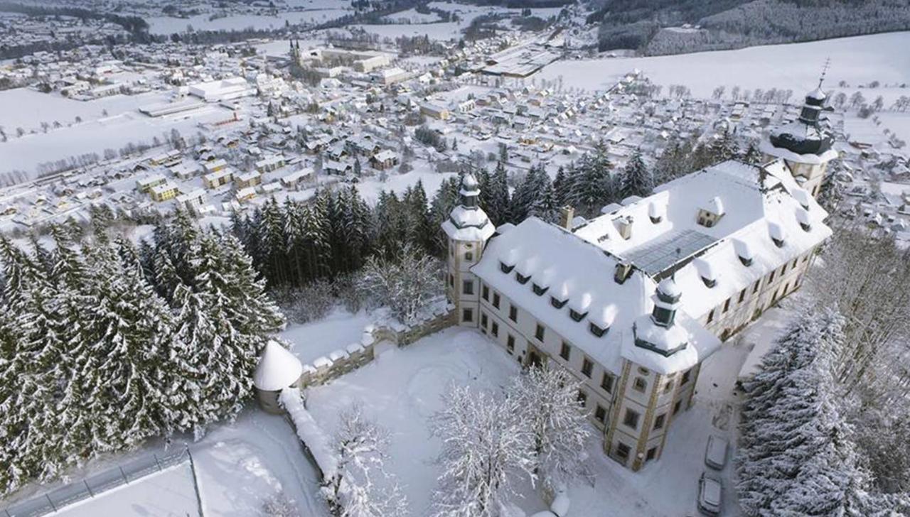 Jufa Hotel Schloss Roethelstein Адмонт Екстериор снимка