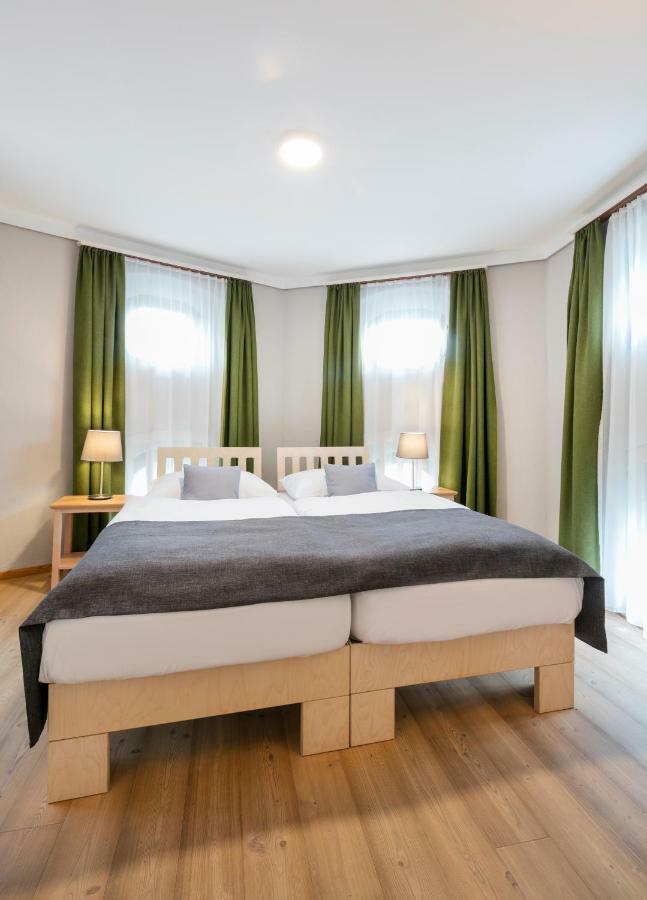 Jufa Hotel Schloss Roethelstein Адмонт Екстериор снимка