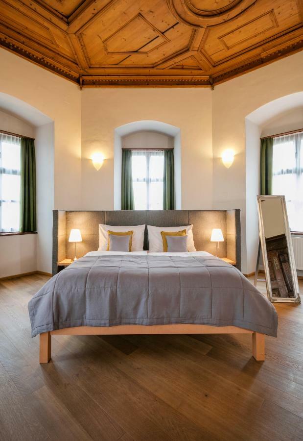 Jufa Hotel Schloss Roethelstein Адмонт Екстериор снимка