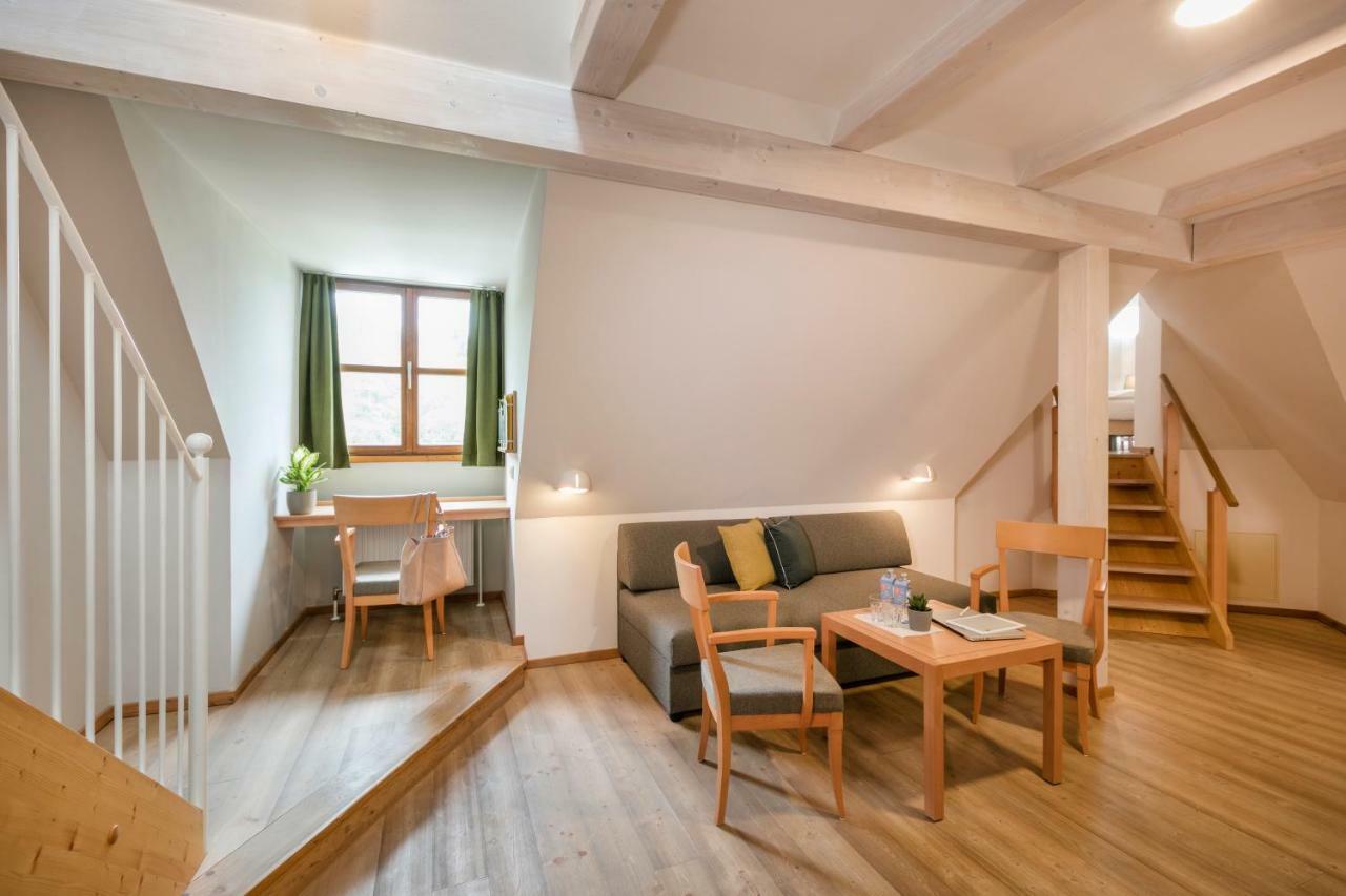 Jufa Hotel Schloss Roethelstein Адмонт Екстериор снимка