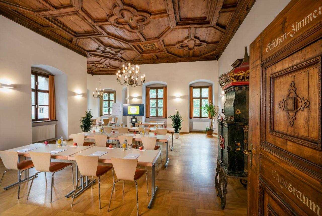 Jufa Hotel Schloss Roethelstein Адмонт Екстериор снимка