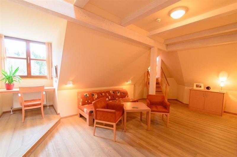 Jufa Hotel Schloss Roethelstein Адмонт Екстериор снимка